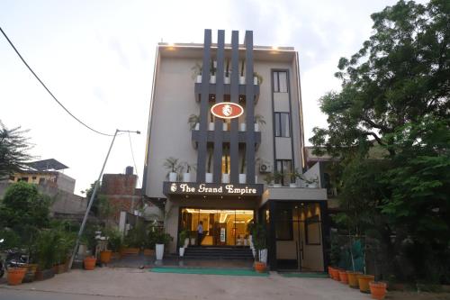 hotel grand empire