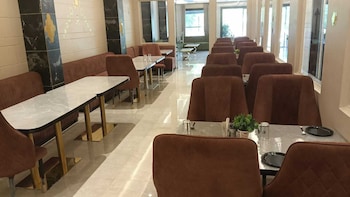 hotel grand empire
