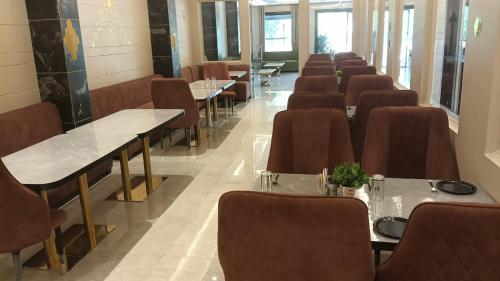 Hotel Grand Empire,,3 star