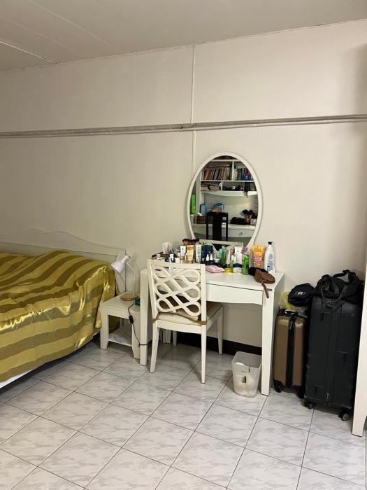 mahasap ramindhra next to mrt station