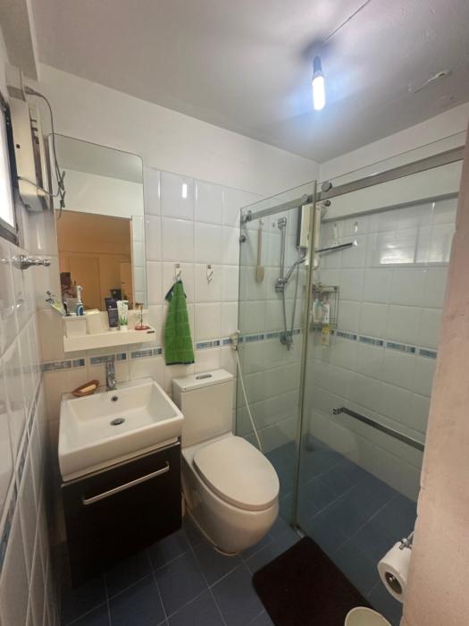 mahasap ramindhra next to mrt station