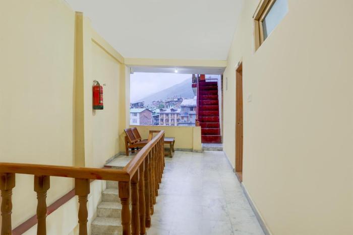 hotel o mall road near gurudwara manali formerly green view