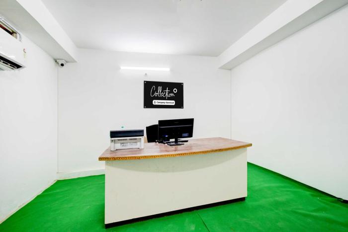 collection o lb nagar metro station