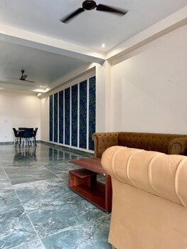 mountain breeze hill crest kasauli