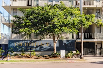 The Heritage Darwin,,3 star