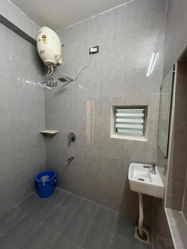 Sakthi Guest House,,4 star