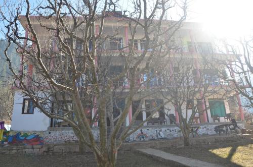 majestic house and bonkers on the go cafe