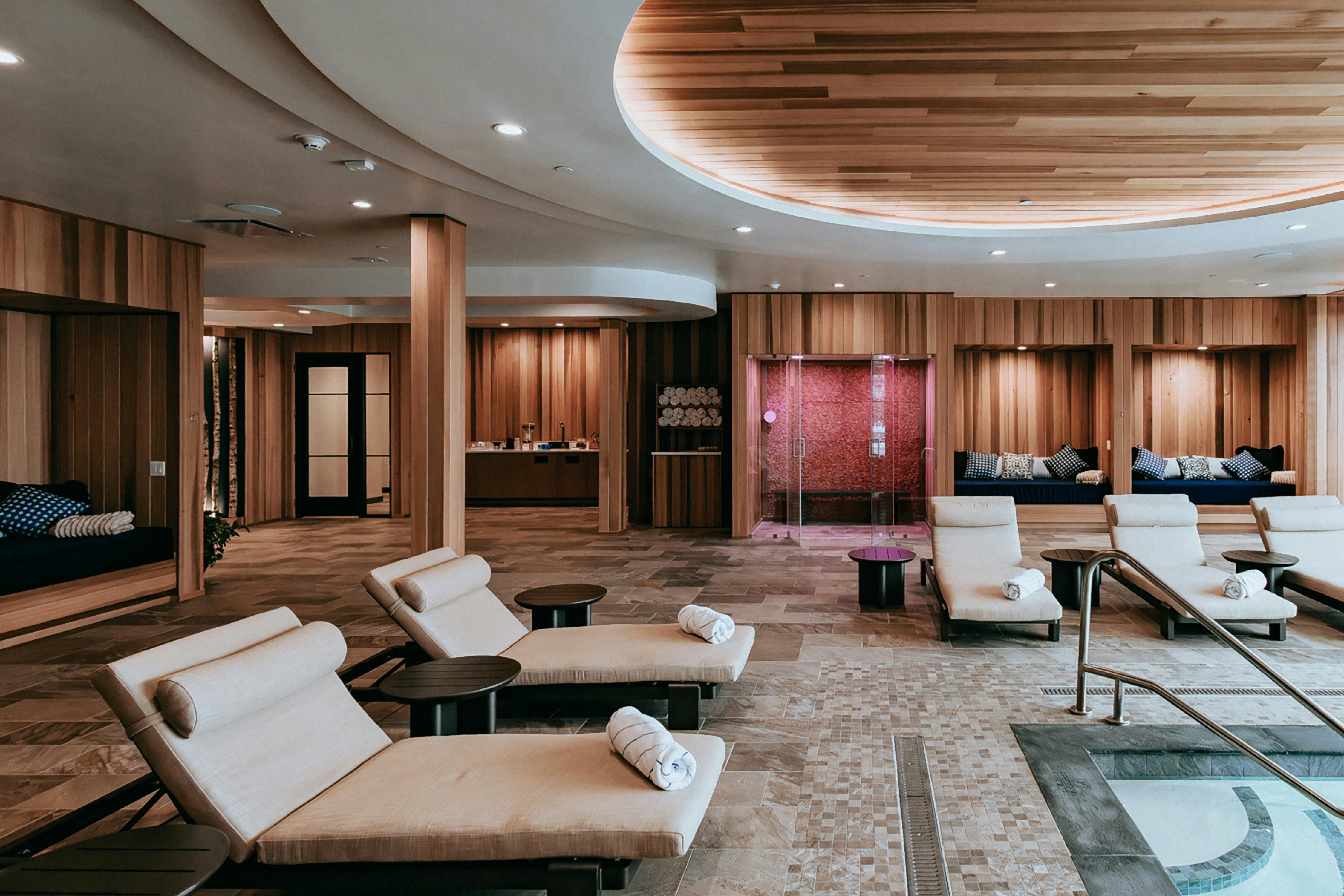 skaneateles fields resort and spa curio collection by hilton