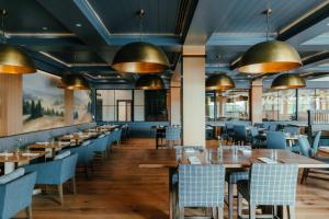skaneateles fields resort and spa curio collection by hilton