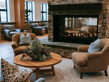 Skaneateles Fields Resort & Spa, Curio Collection By Hilton,,4 star