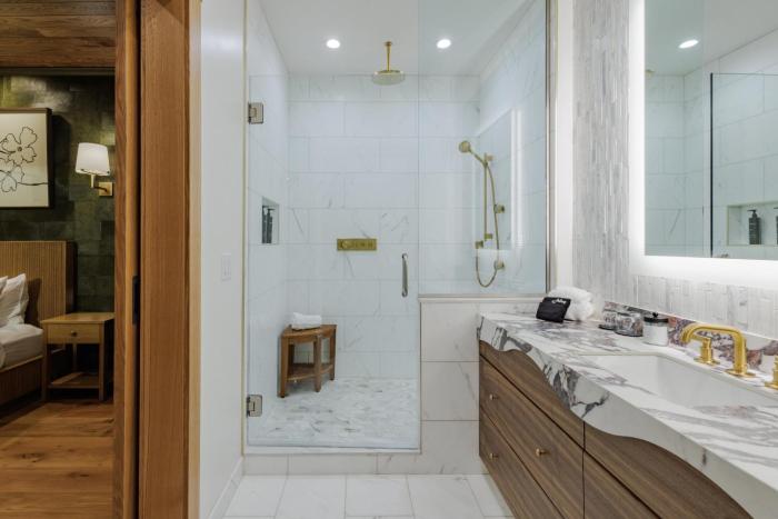 skaneateles fields resort and spa curio collection by hilton