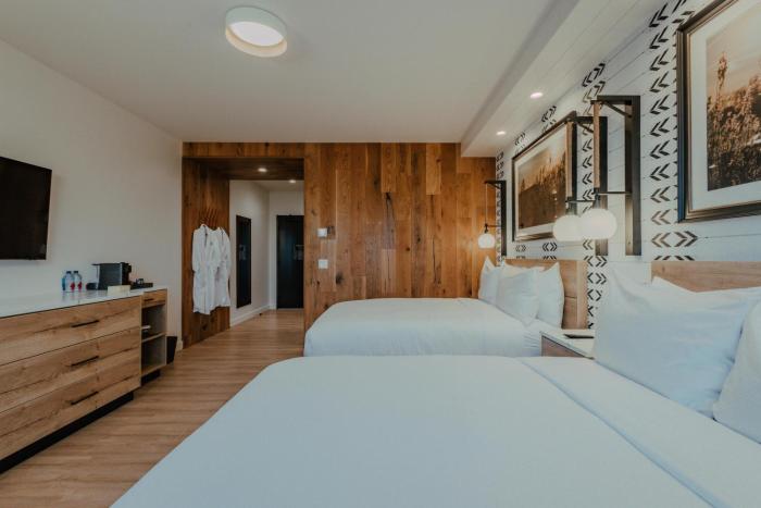 skaneateles fields resort and spa curio collection by hilton