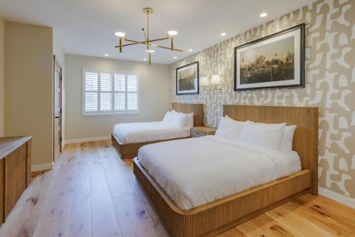 skaneateles fields resort and spa curio collection by hilton