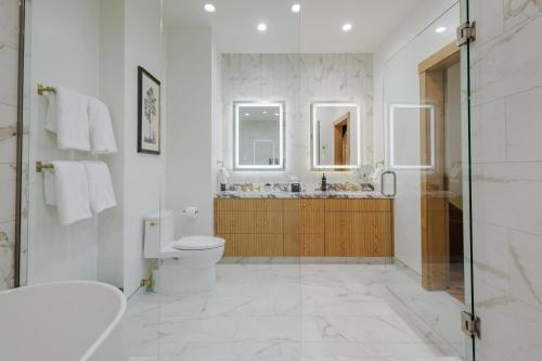 skaneateles fields resort and spa curio collection by hilton