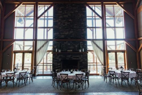 skaneateles fields resort and spa curio collection by hilton