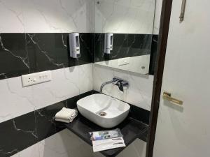 taj comfort inn