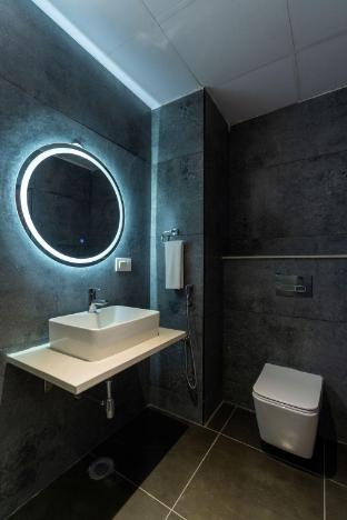 the orange hotel gachibowli