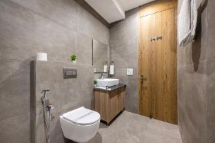 Pinecreste Kasauli,,2 star