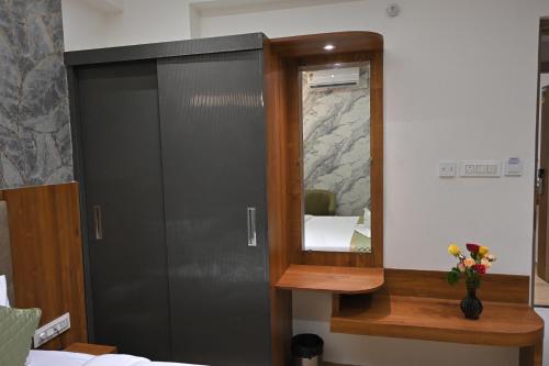 visthara a unit of suraksha stay