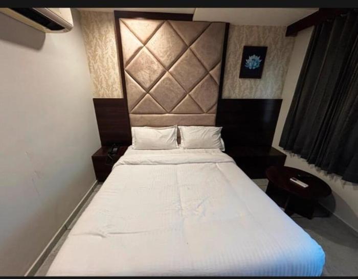 hotel shagun inn bopal