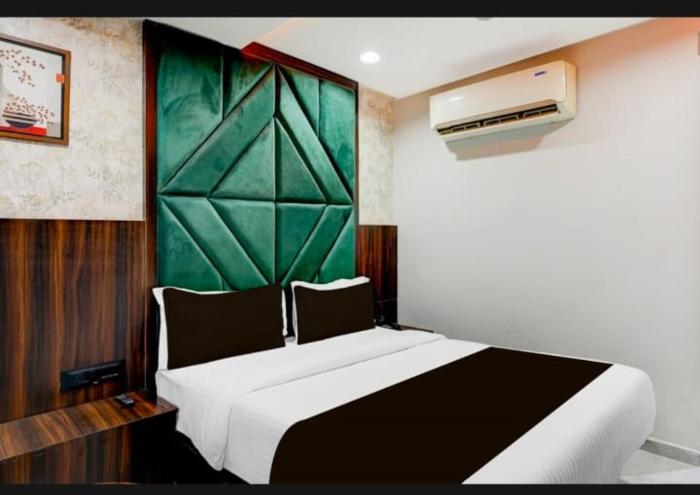 hotel shagun inn bopal