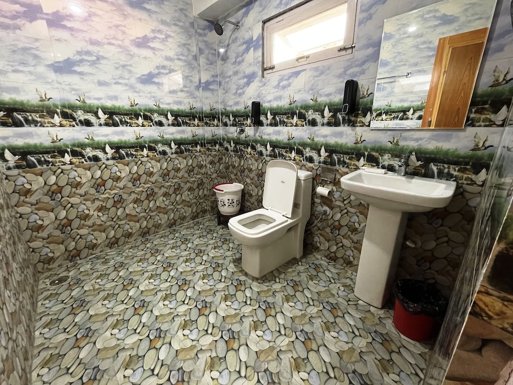 singh saab rooms and cafe