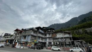 singh saab rooms and cafe