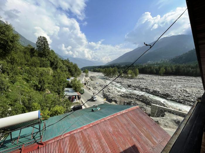 singh saab rooms and cafe