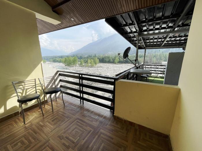 singh saab rooms and cafe