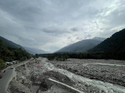 singh saab rooms and cafe