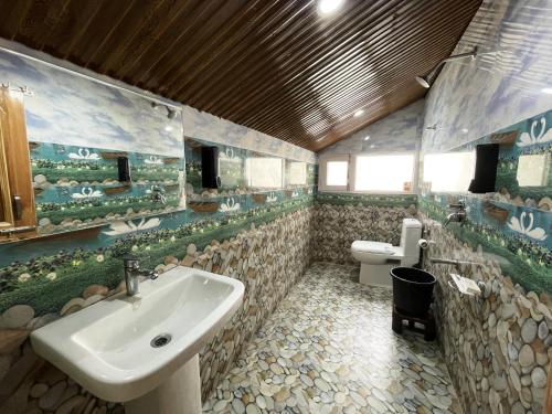 singh saab rooms and cafe