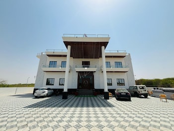 hotel shri tulsi residency