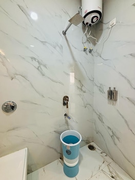 hotel shri tulsi residency