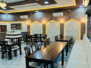 hotel shri tulsi residency