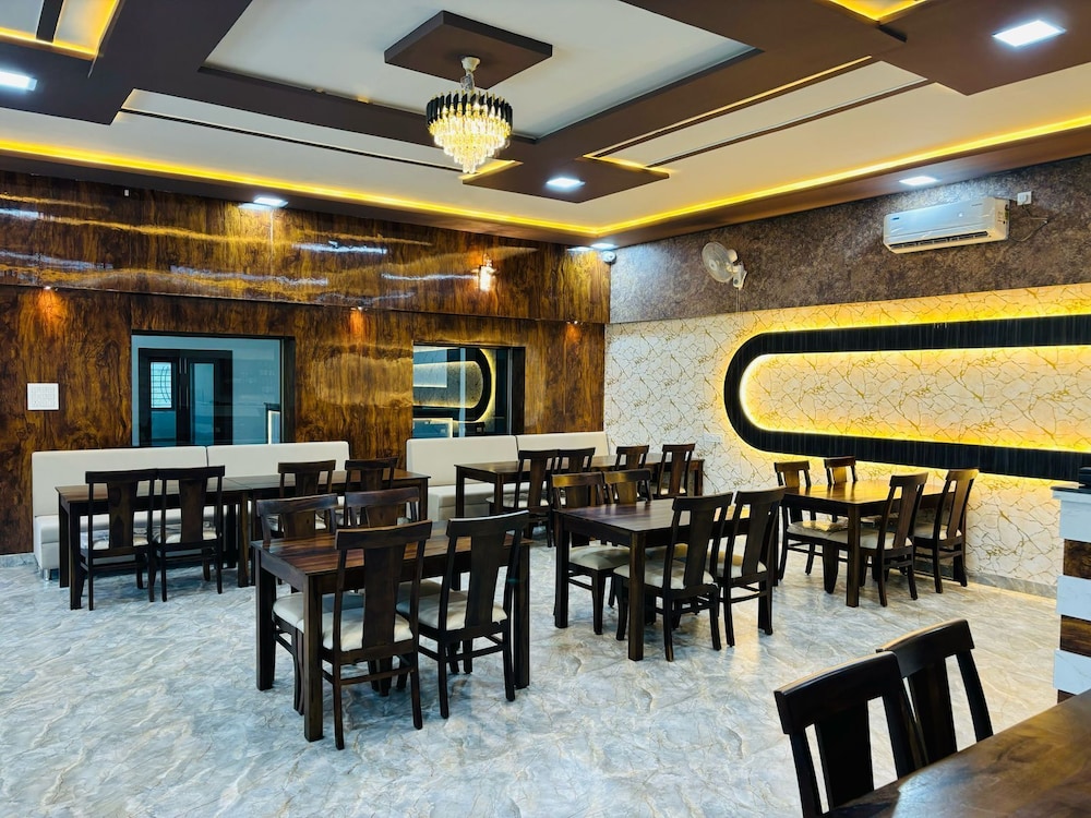 hotel shri tulsi residency