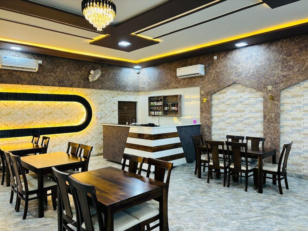 hotel shri tulsi residency