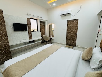 hotel shri tulsi residency
