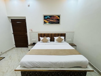 hotel shri tulsi residency