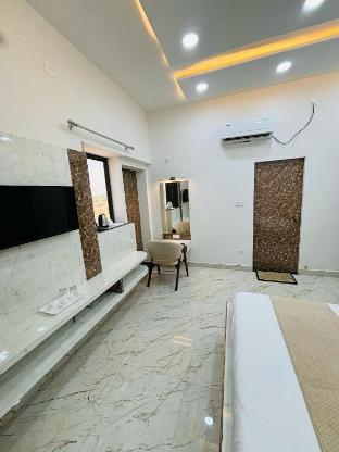 hotel shri tulsi residency