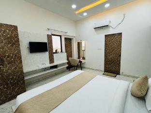 hotel shri tulsi residency
