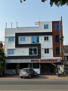 hotel sajanshree