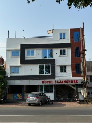 Hotel Sajanshree,,3 star