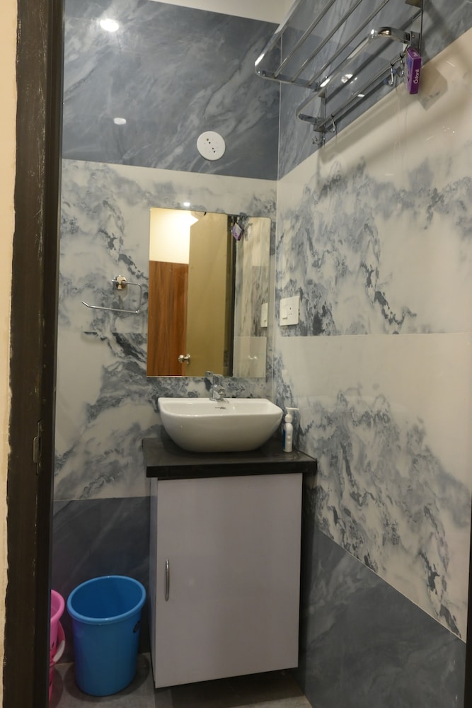 shree hari niwas paying guest house