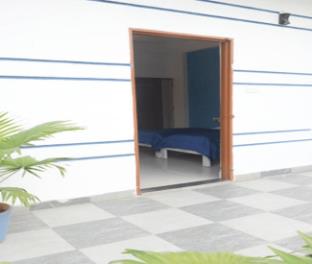 the autumn leaves bhopal