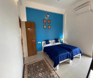 the autumn leaves bhopal