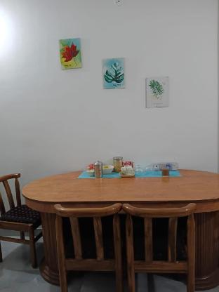 the autumn leaves bhopal