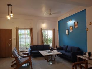 the autumn leaves bhopal