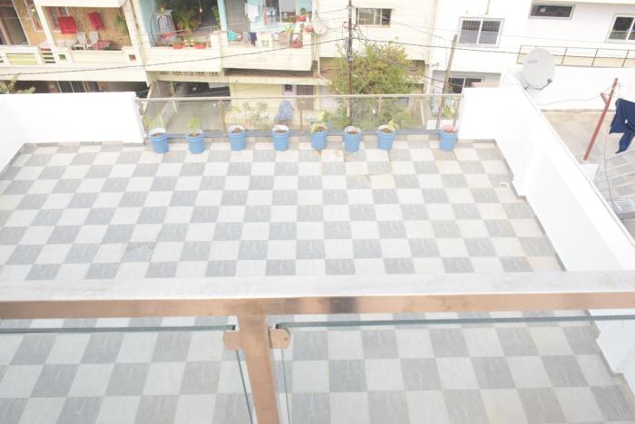 the autumn leaves bhopal