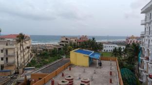 dhamstay sriman palace near golden beach swargadwa