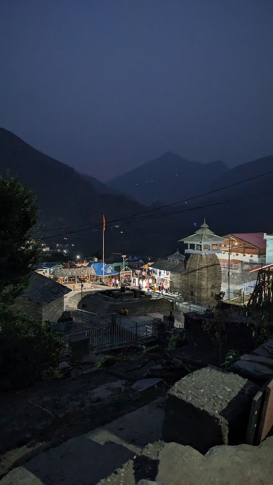 hotel kamal ganga and restaurant